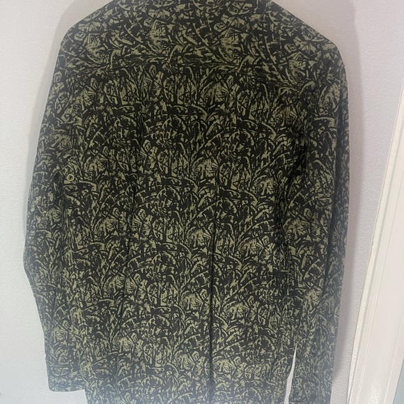 Tavik modern beach culture L over shirt. - Picture 2 of 4